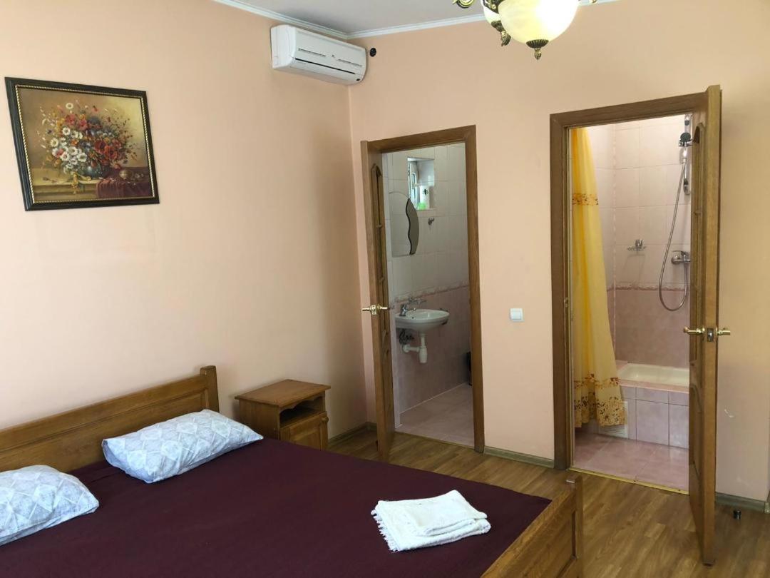 Hotel Nikolet Munkács Kültér fotó
