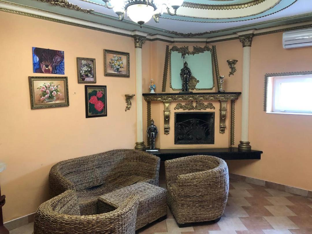 Hotel Nikolet Munkács Kültér fotó