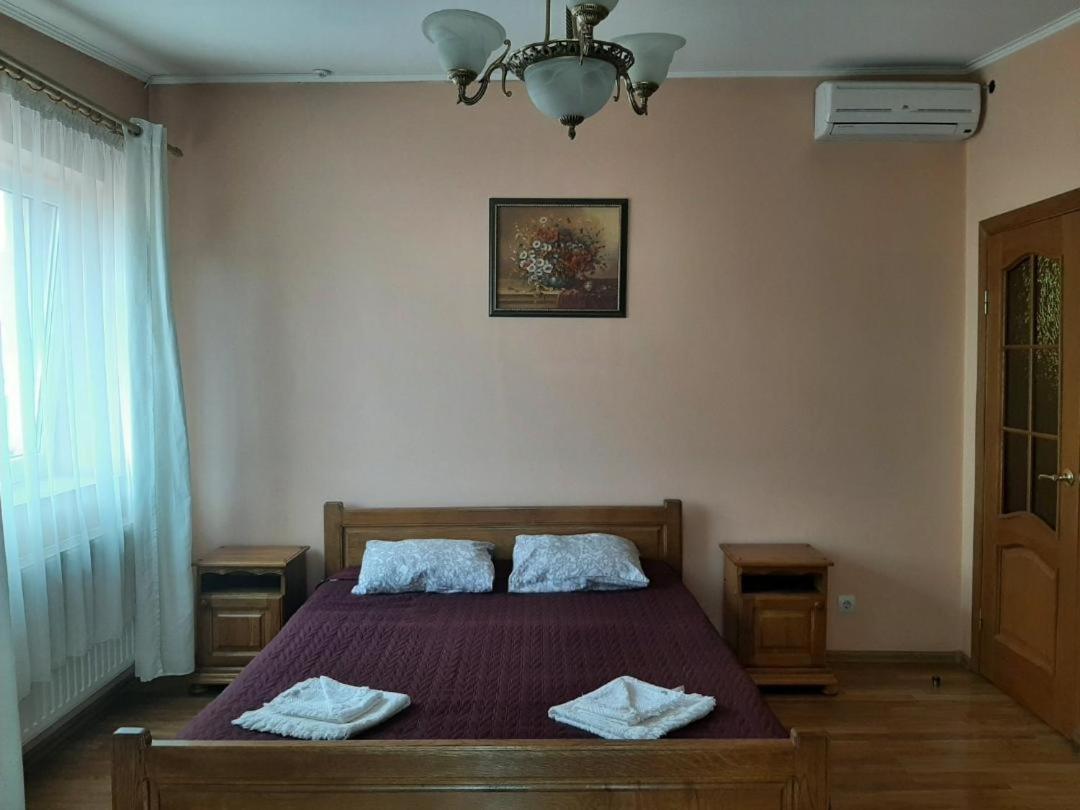 Hotel Nikolet Munkács Kültér fotó